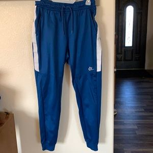 Men’s Nike sweat pants size S